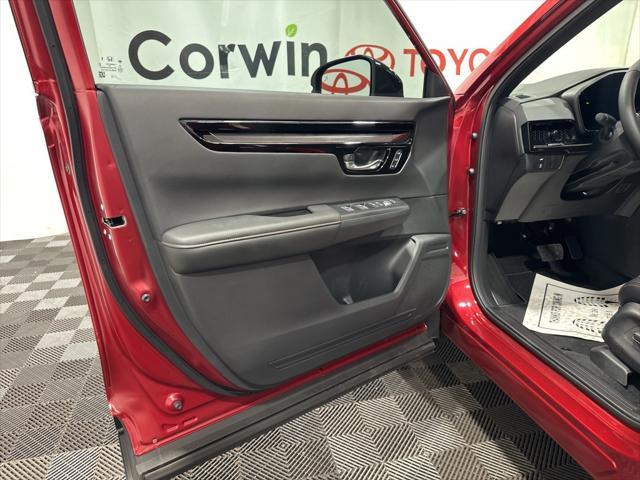used 2025 Honda CR-V Hybrid car, priced at $41,000