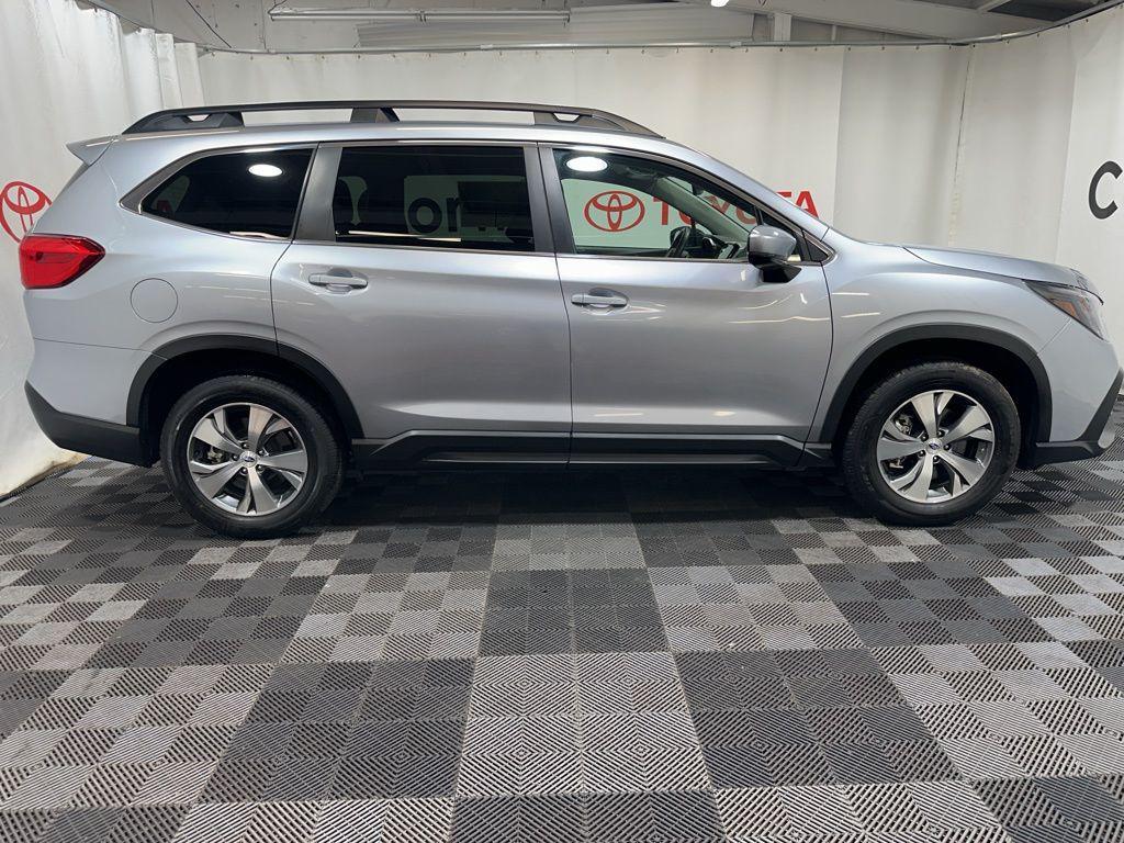 used 2024 Subaru Ascent car, priced at $30,990