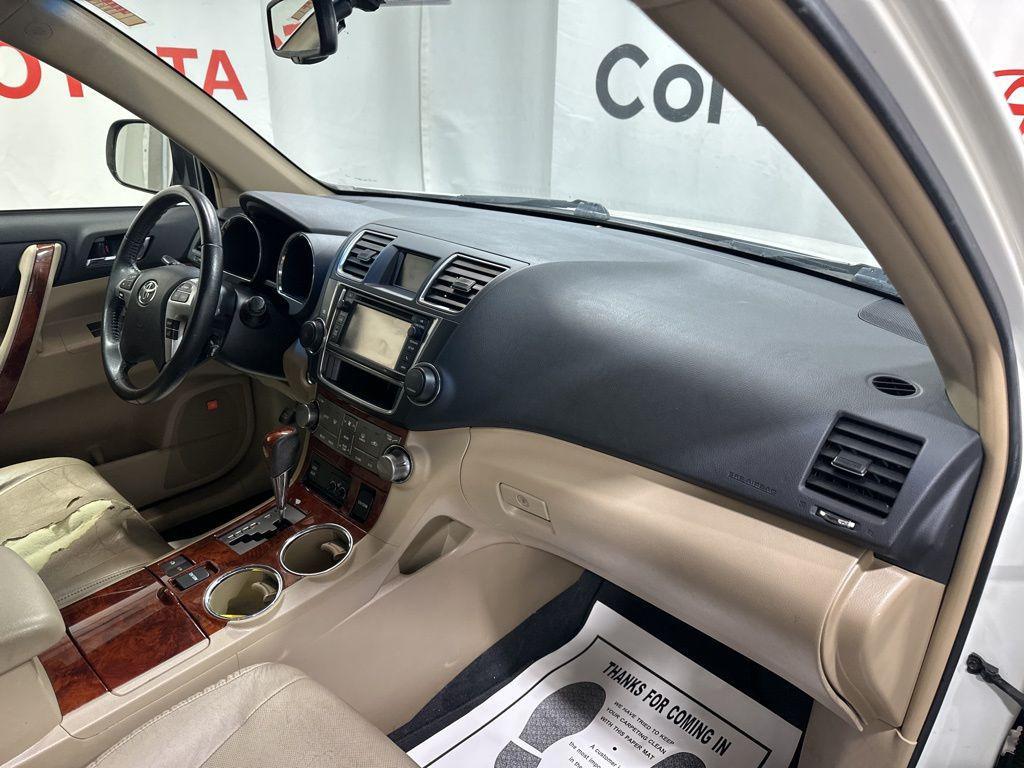 used 2013 Toyota Highlander Hybrid car, priced at $19,000