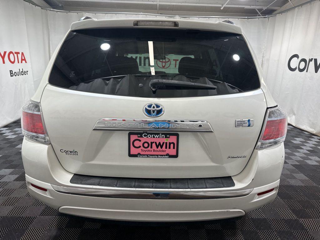 used 2013 Toyota Highlander Hybrid car, priced at $19,000