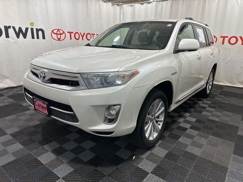 used 2013 Toyota Highlander Hybrid car, priced at $19,000