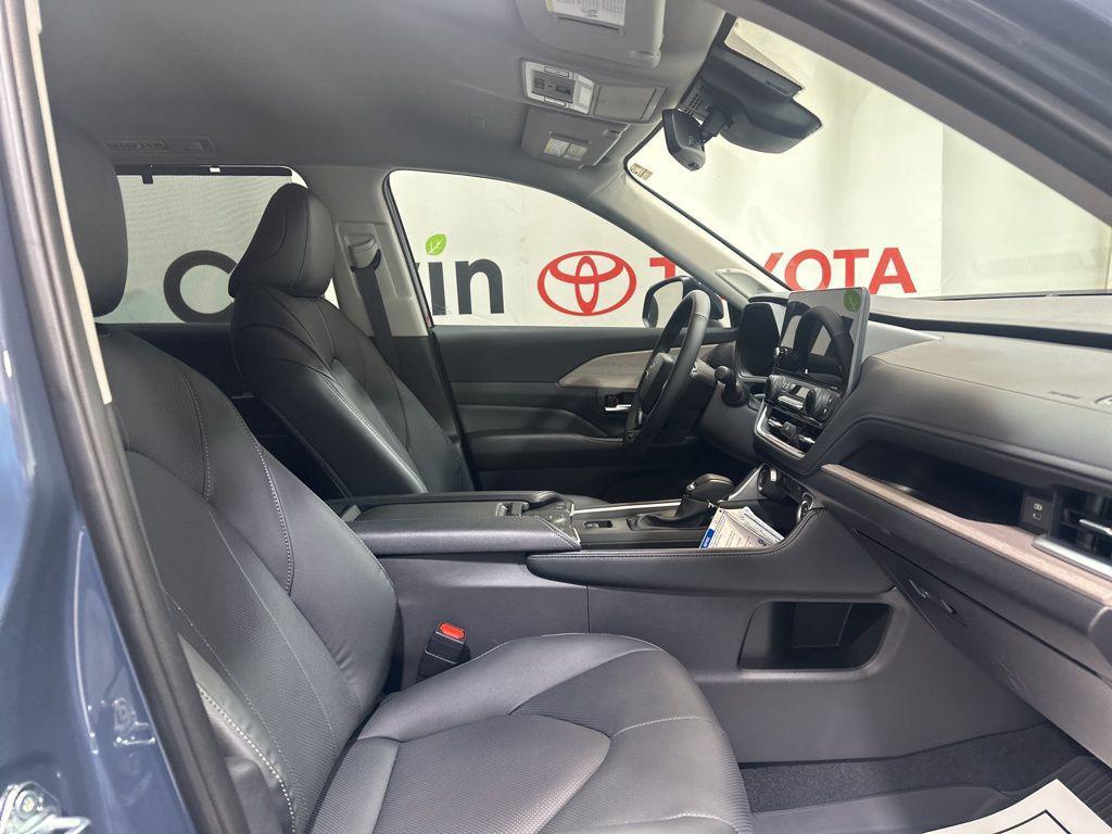 new 2026 Toyota Grand Highlander car, priced at $53,428