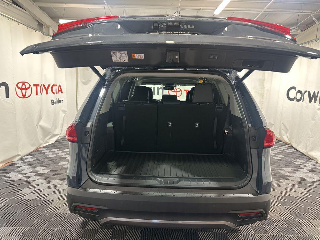 new 2026 Toyota Grand Highlander car, priced at $53,428