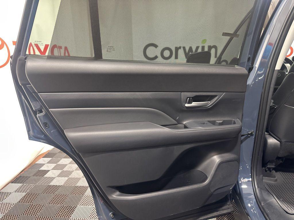 new 2026 Toyota Grand Highlander car, priced at $53,428