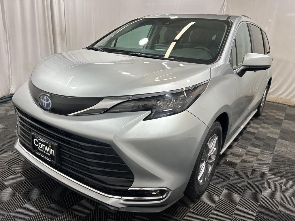 used 2024 Toyota Sienna car, priced at $43,900