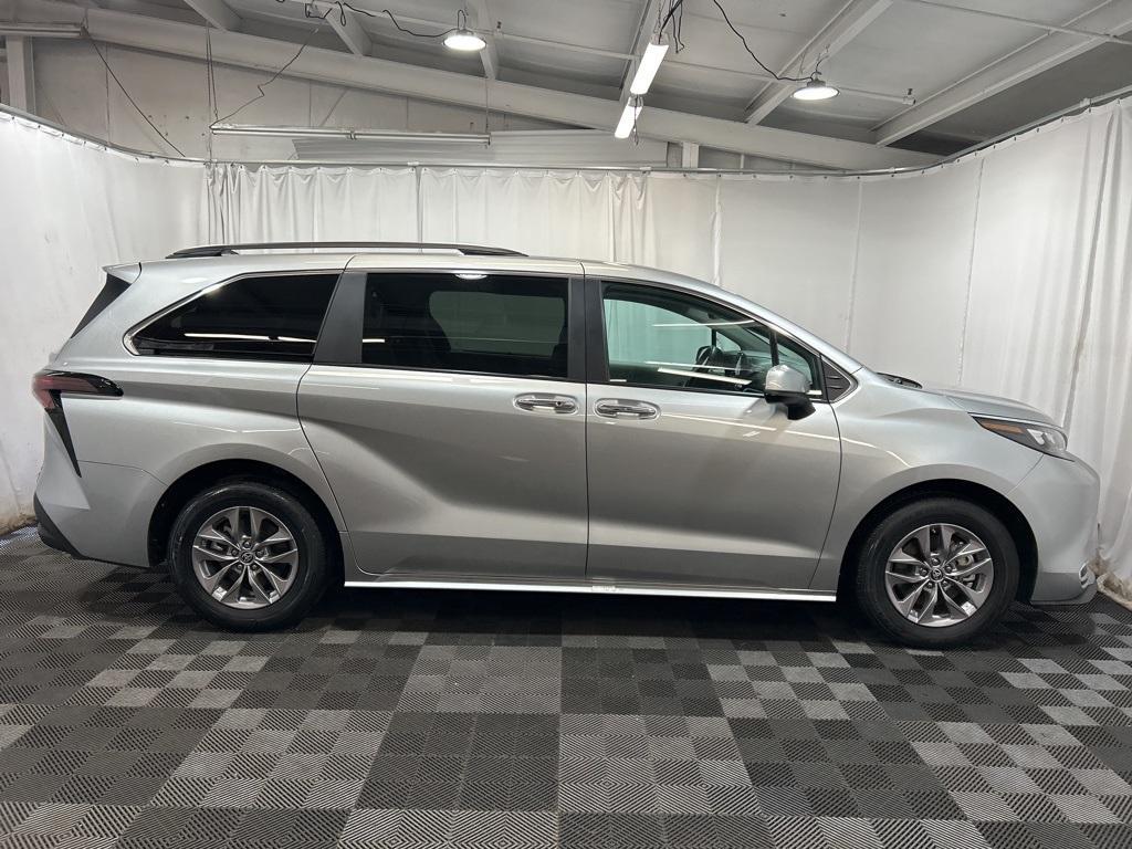 used 2024 Toyota Sienna car, priced at $43,900