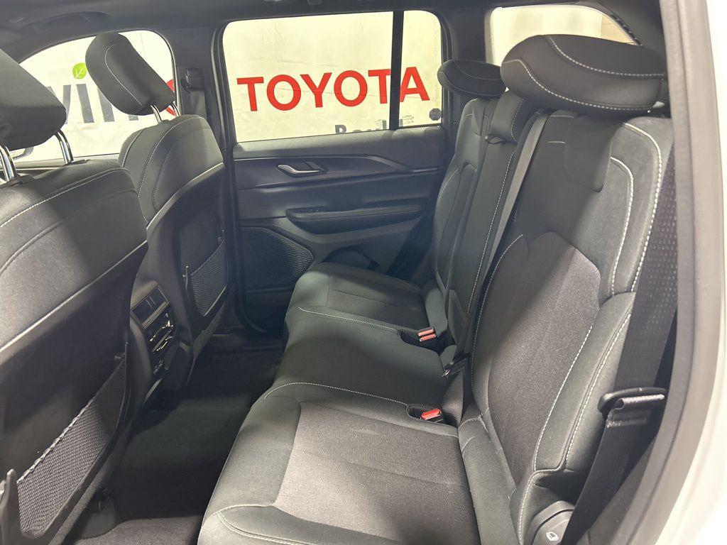 used 2024 Jeep Grand Cherokee car, priced at $32,400