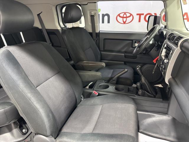 used 2007 Toyota FJ Cruiser car, priced at $13,250