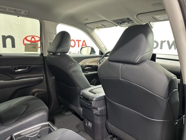 new 2025 Toyota Grand Highlander car, priced at $52,672