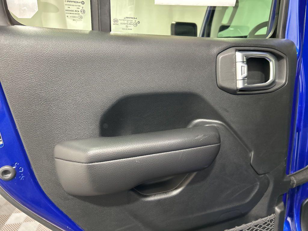 used 2020 Jeep Wrangler Unlimited car, priced at $35,300