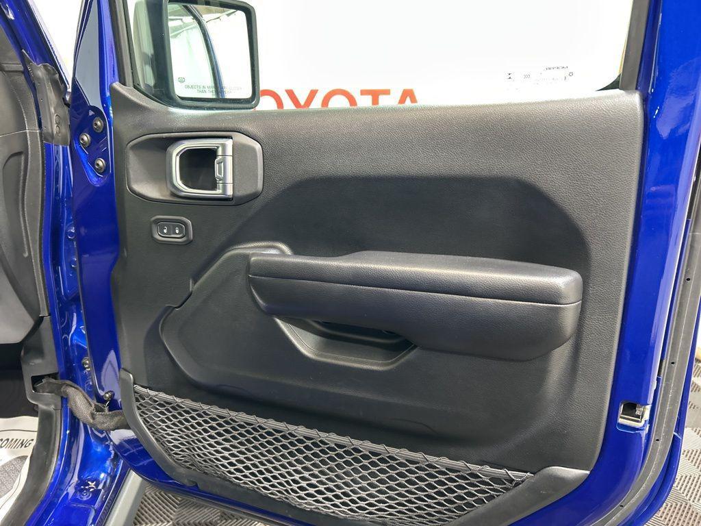 used 2020 Jeep Wrangler Unlimited car, priced at $35,300