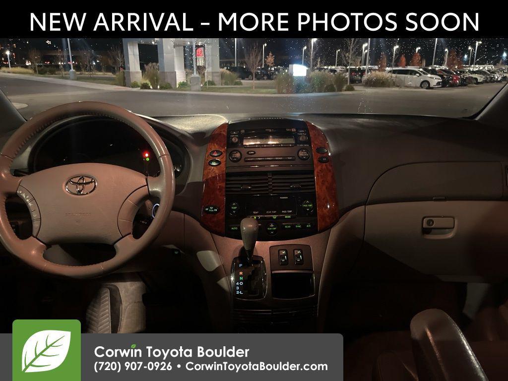 used 2006 Toyota Sienna car, priced at $7,000