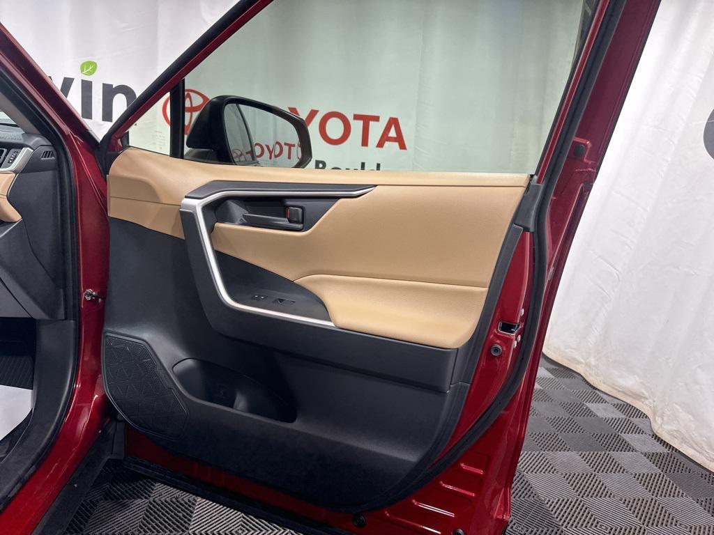 used 2025 Toyota RAV4 Hybrid car, priced at $35,199