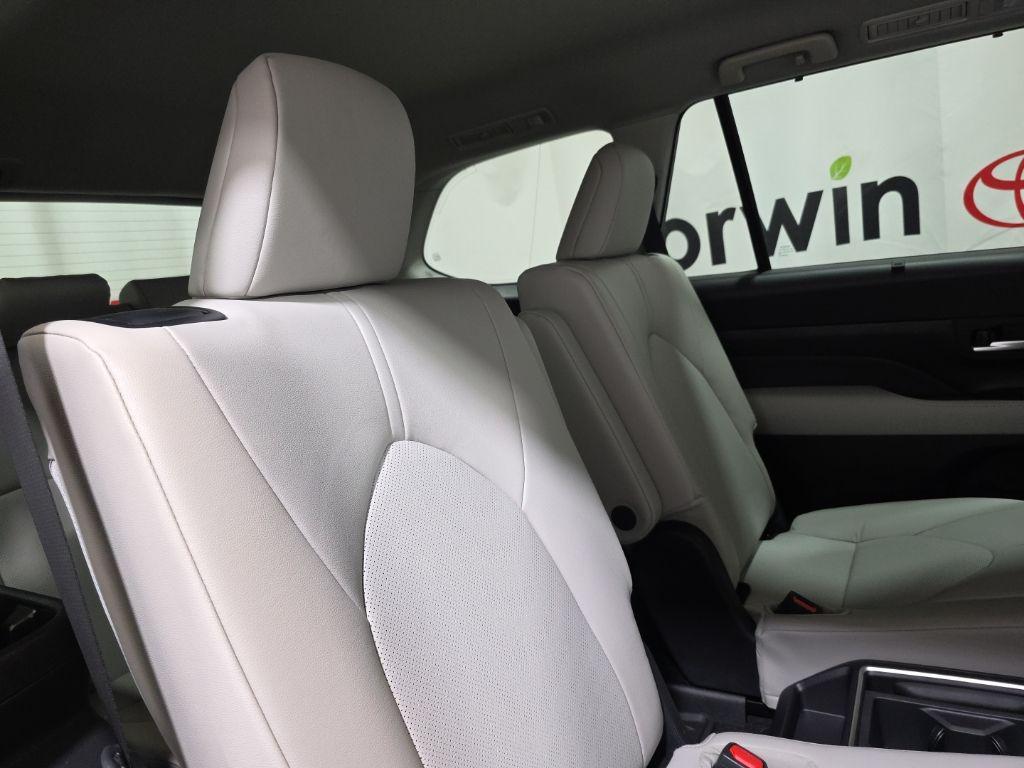 new 2026 Toyota Grand Highlander car, priced at $48,128
