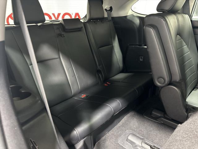 used 2024 Toyota Highlander car, priced at $40,000
