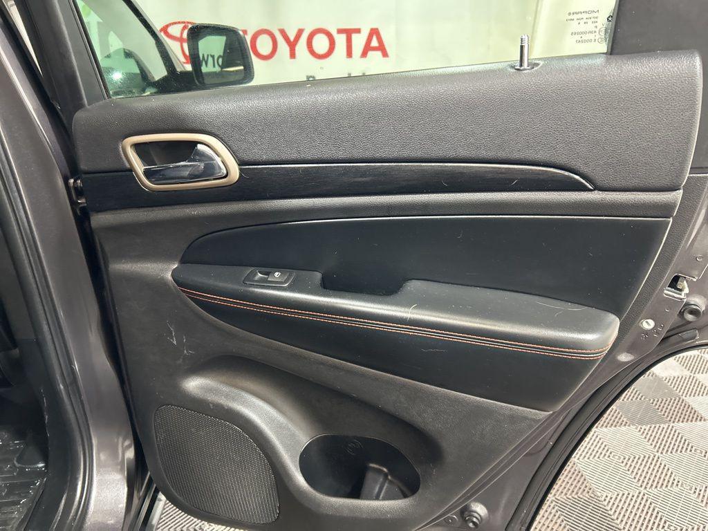 used 2016 Jeep Grand Cherokee car, priced at $12,000