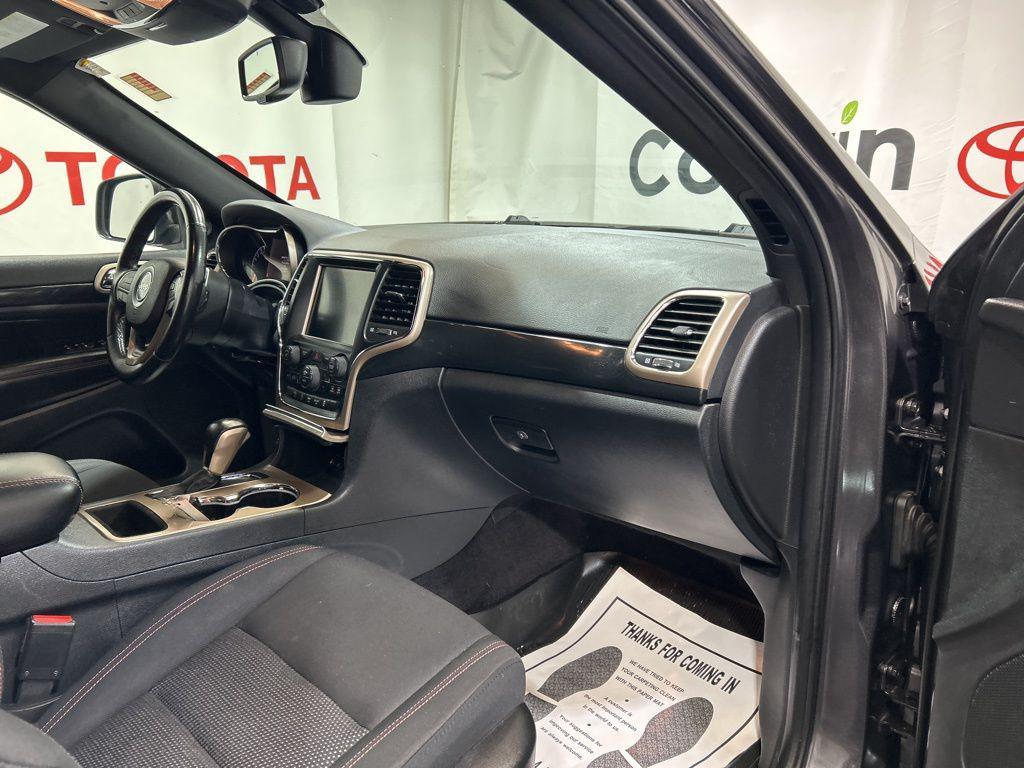 used 2016 Jeep Grand Cherokee car, priced at $12,000