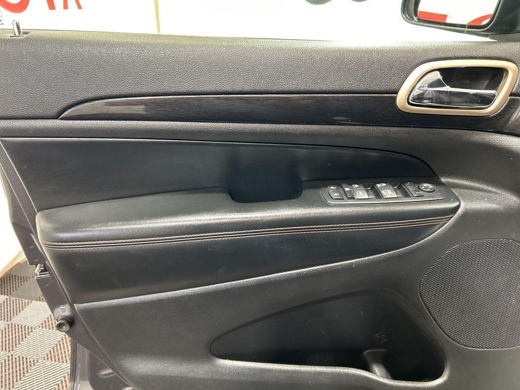 used 2016 Jeep Grand Cherokee car, priced at $12,000