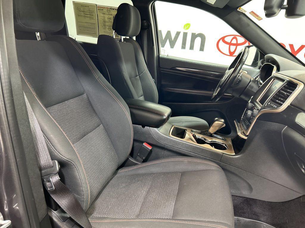 used 2016 Jeep Grand Cherokee car, priced at $12,000