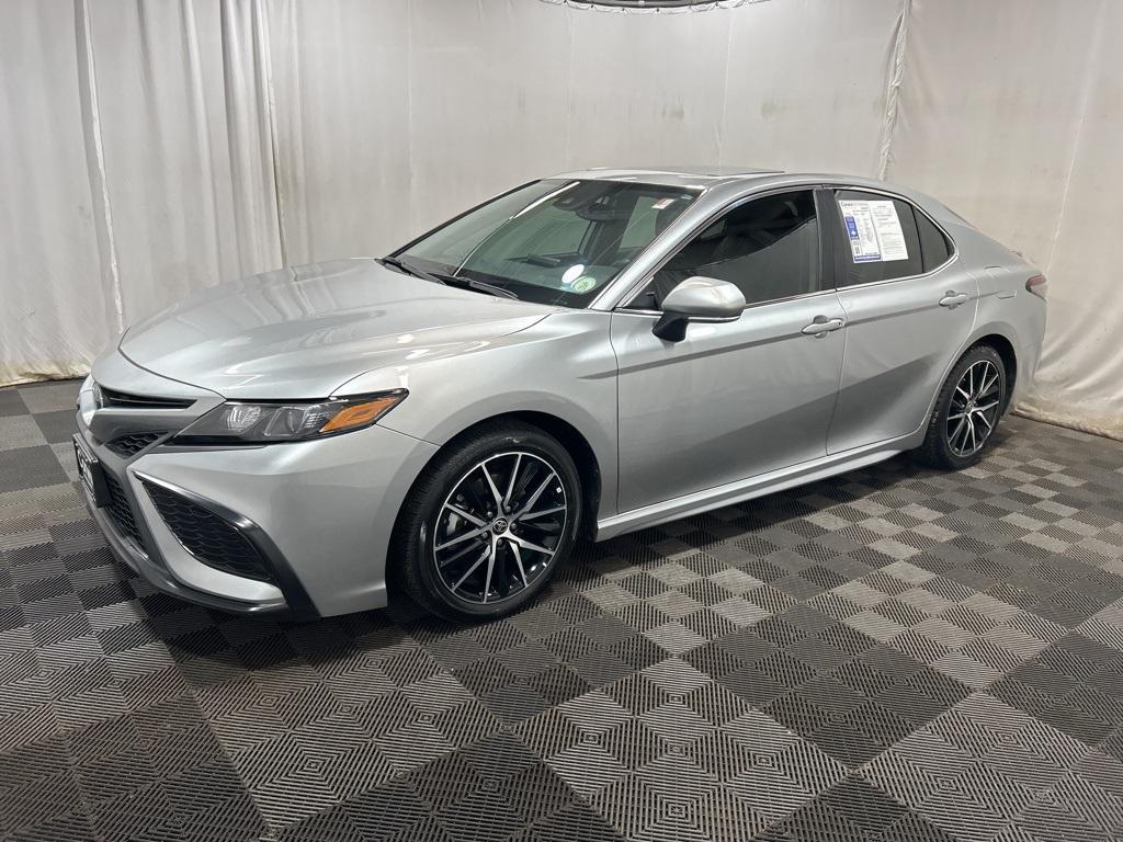 used 2022 Toyota Camry Hybrid car, priced at $29,900