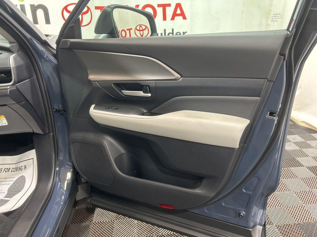 used 2026 Toyota Grand Highlander car, priced at $45,093