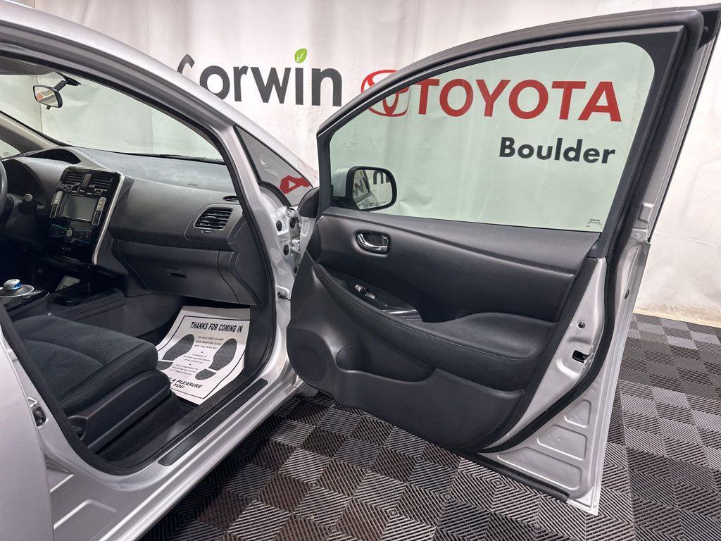 used 2017 Nissan Leaf car, priced at $7,650