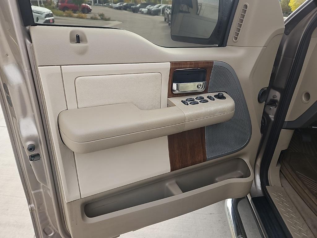 used 2004 Ford F-150 car, priced at $11,000