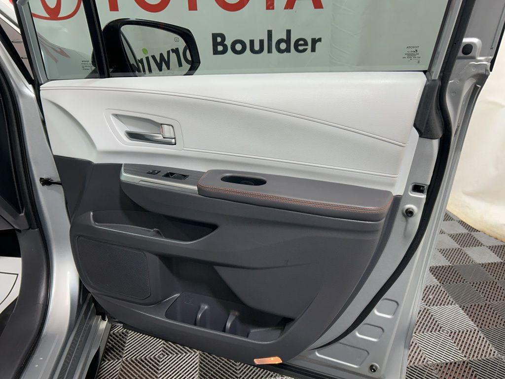 used 2022 Toyota Sienna car, priced at $43,900