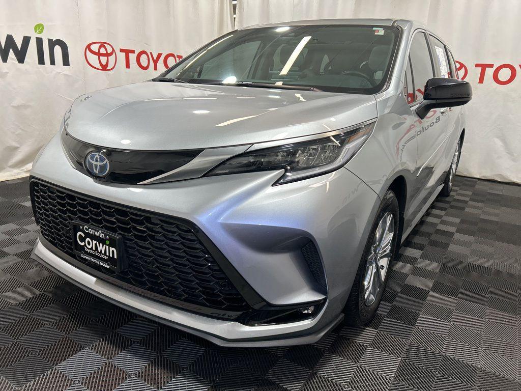 used 2022 Toyota Sienna car, priced at $43,900