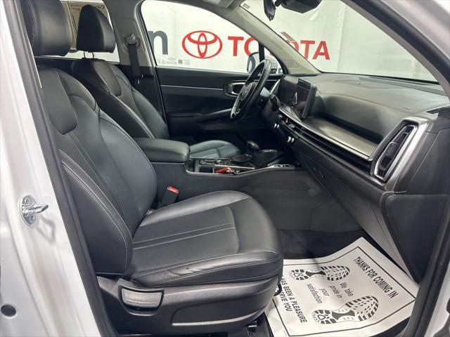 used 2024 Kia Sorento car, priced at $29,200