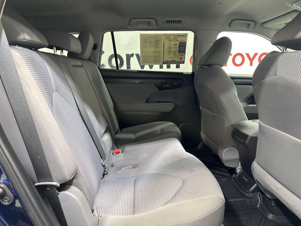 used 2020 Toyota Highlander car, priced at $28,000