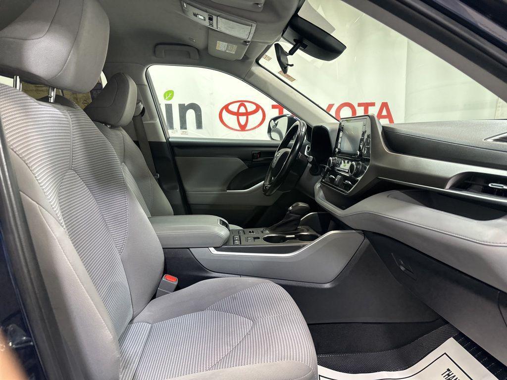 used 2020 Toyota Highlander car, priced at $28,000