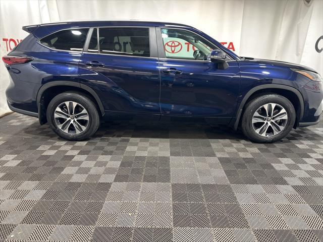 used 2024 Toyota Highlander car, priced at $42,000
