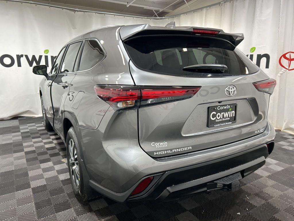 new 2026 Toyota Highlander car, priced at $49,122