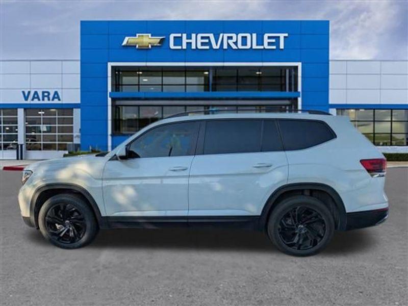 used 2022 Volkswagen Atlas car, priced at $25,199