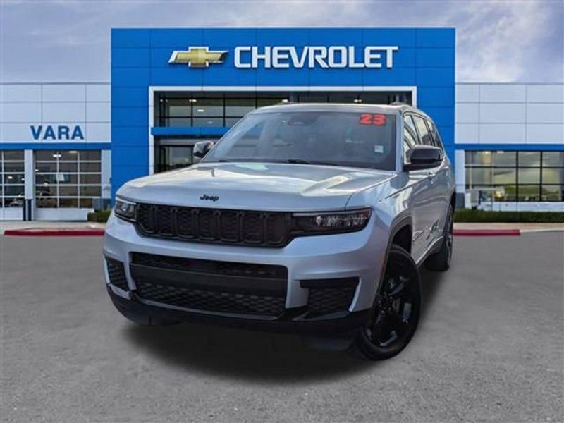used 2023 Jeep Grand Cherokee L car, priced at $26,899