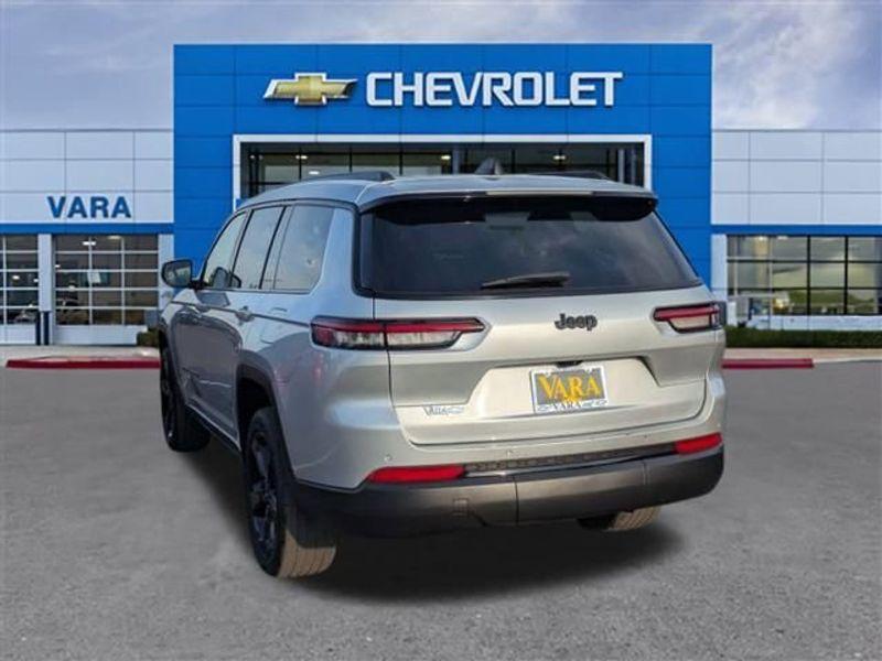 used 2023 Jeep Grand Cherokee L car, priced at $26,899