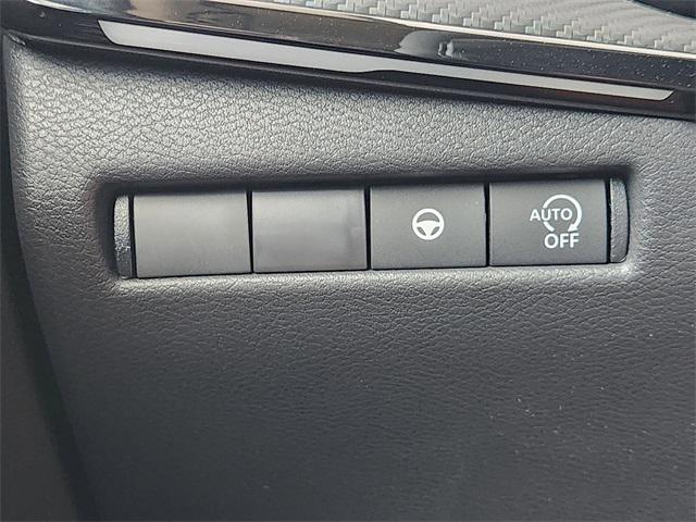 new 2025 Nissan Kicks car, priced at $27,320