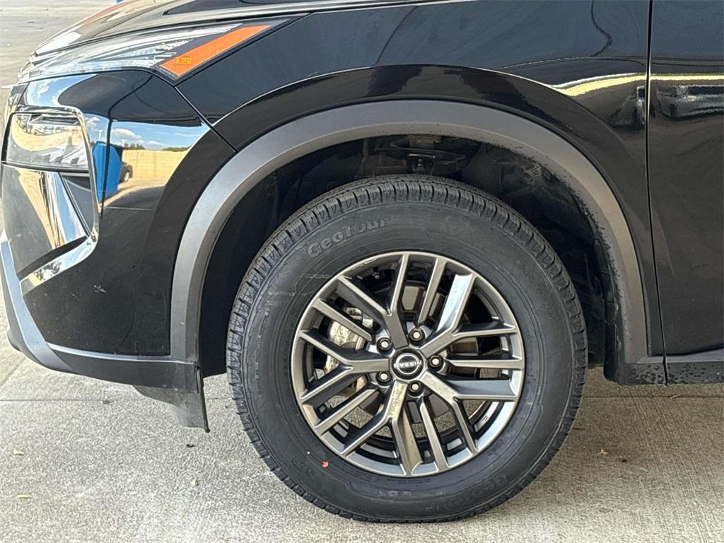 used 2024 Nissan Rogue car, priced at $19,793