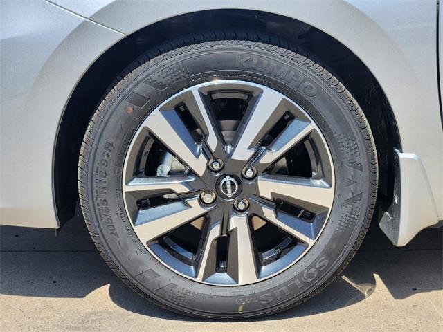 new 2025 Nissan Versa car, priced at $16,058