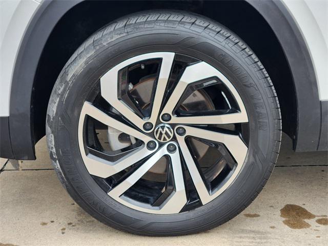 used 2023 Volkswagen Atlas car, priced at $34,128
