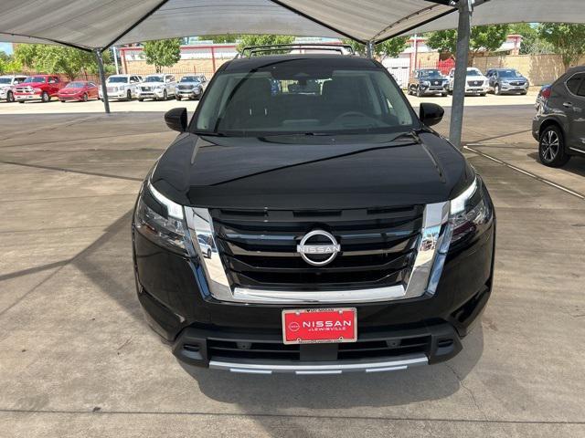 new 2025 Nissan Pathfinder car, priced at $44,351