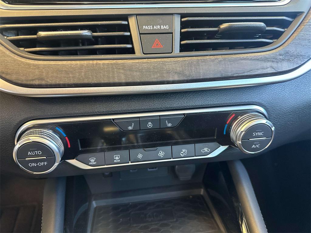 new 2025 Nissan Altima car, priced at $28,613