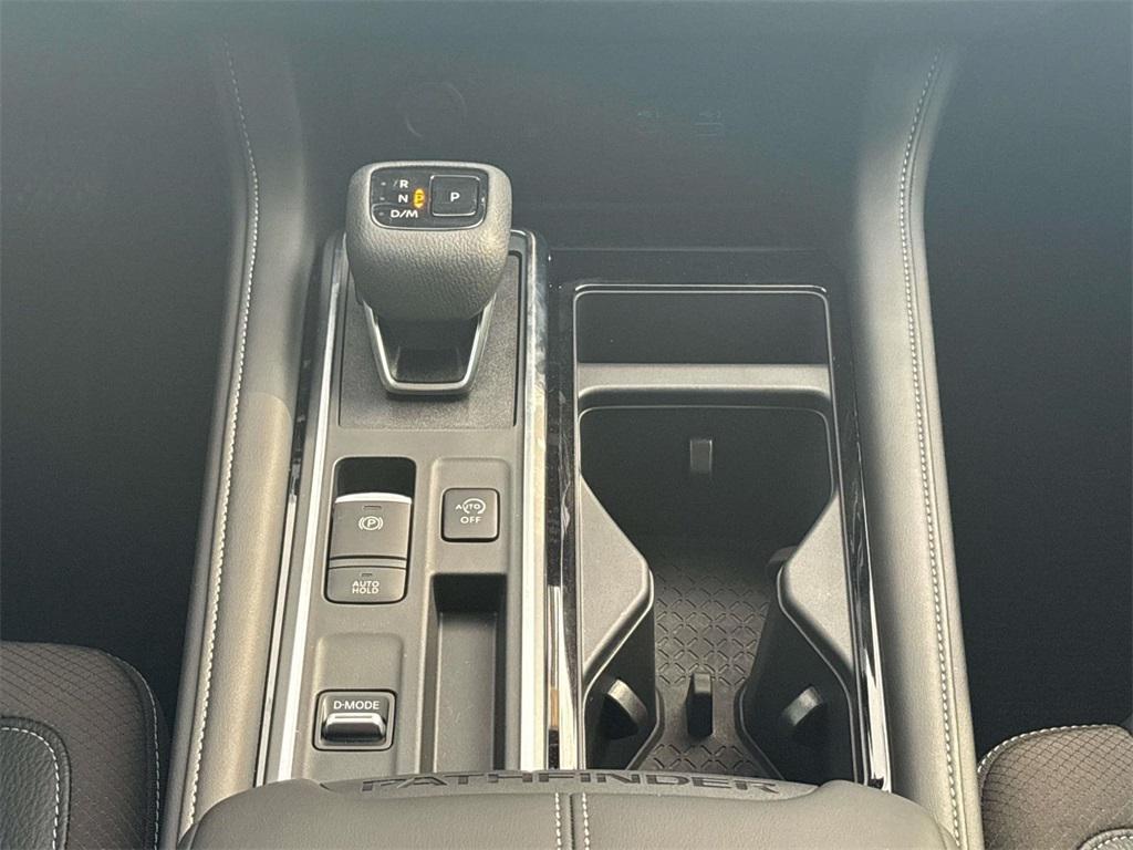 new 2025 Nissan Pathfinder car, priced at $32,423