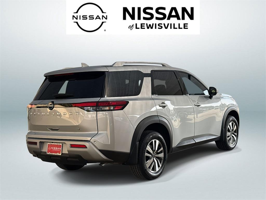 new 2025 Nissan Pathfinder car, priced at $32,423
