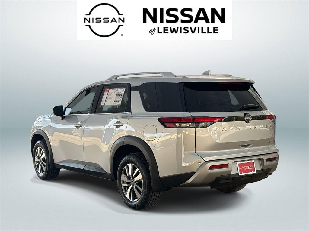 new 2025 Nissan Pathfinder car, priced at $32,423
