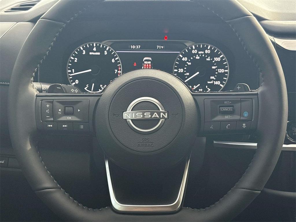 new 2025 Nissan Pathfinder car, priced at $32,423