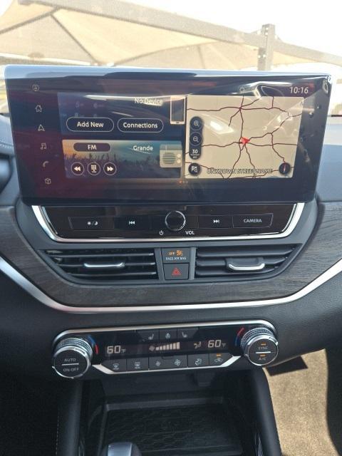 new 2025 Nissan Altima car, priced at $30,454