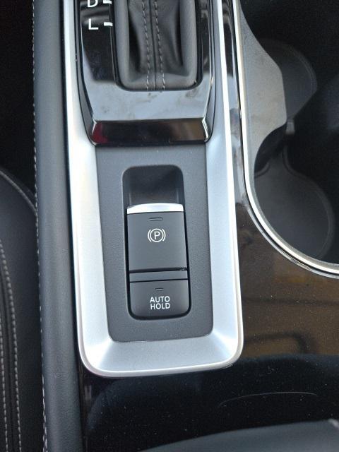 new 2025 Nissan Altima car, priced at $30,454