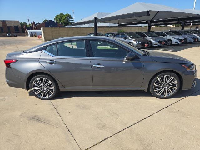 new 2025 Nissan Altima car, priced at $30,454